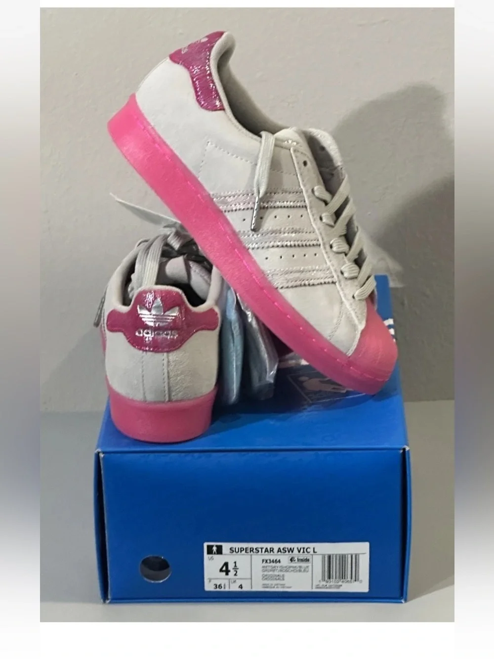adidas Superstar ASW VIC L Chicago Plays Harder Fat Tiger FX3464 Size 4.5W DS